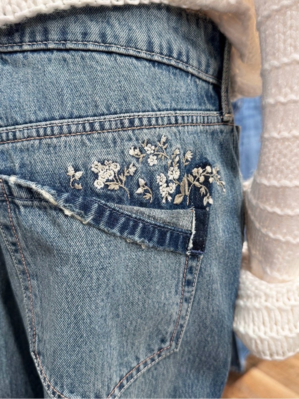 Hollister Light Blue Low-Rise Baggy Wide Leg Jeans with Embroidery